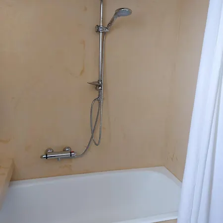 Mangano Vila Afantou